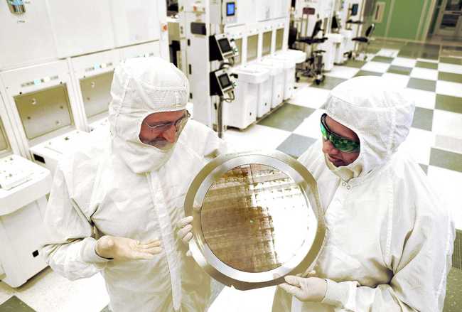IBM Research baut Chips mit 7 Nanometer